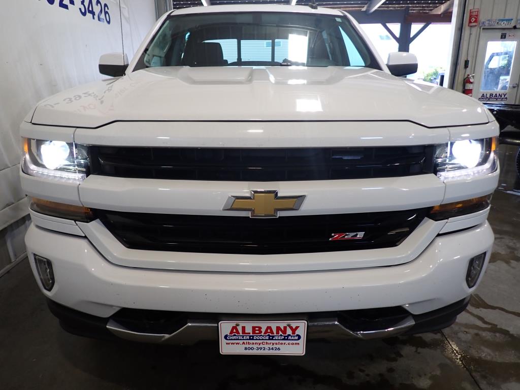 Certified 2018 Chevrolet Silverado 1500 LT with VIN 3GCUKREC9JG263619 for sale in Albany, MN