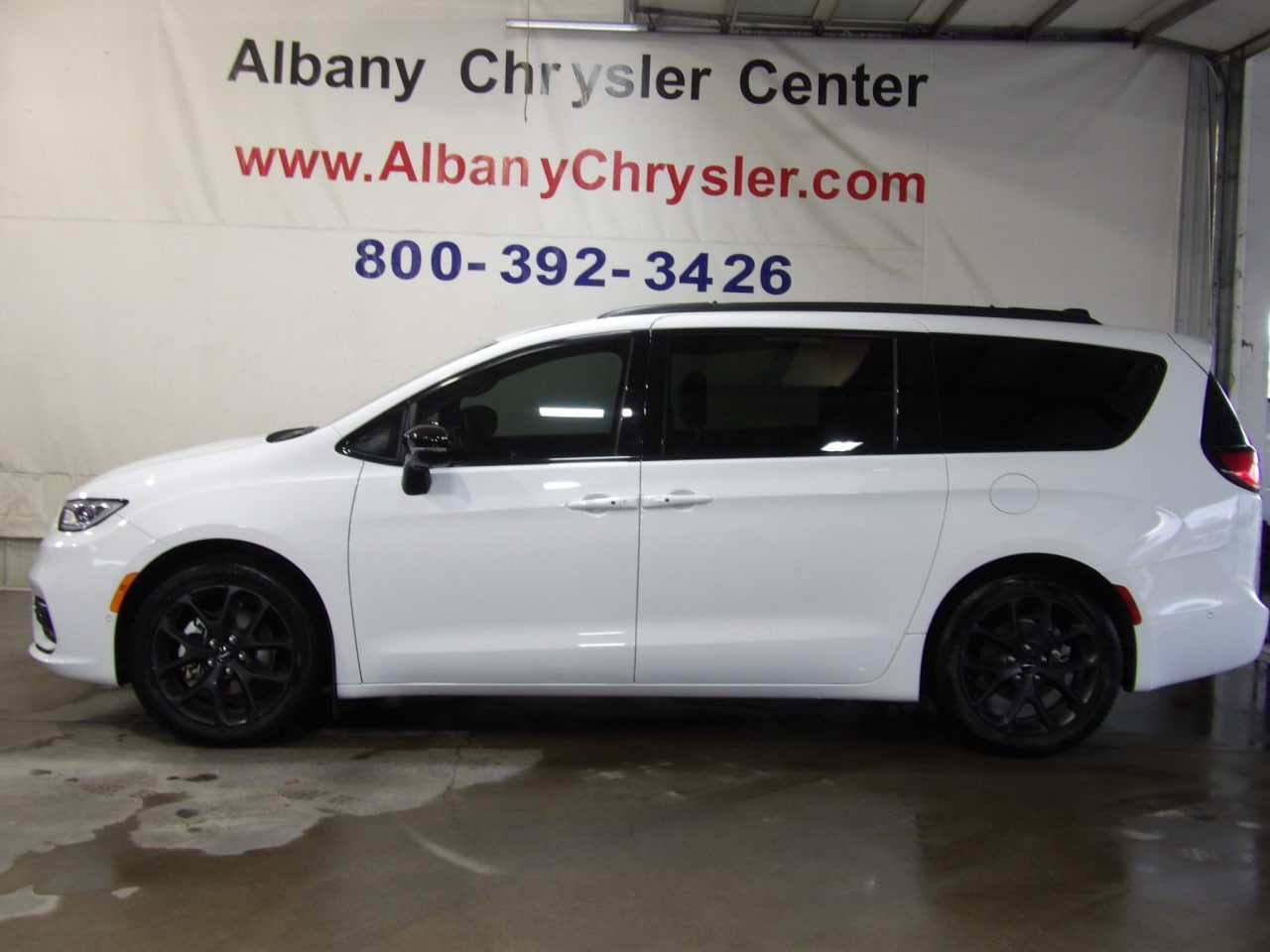 2024 Chrysler Pacifica Touring L