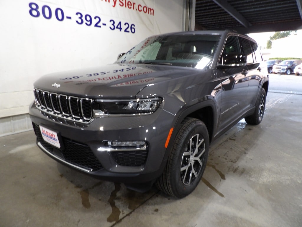 New 2025 Jeep Grand Cherokee LIMITED 4X4 Sport Utility