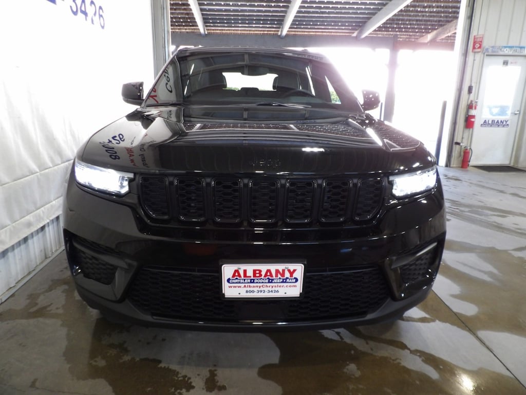 Certified 2023 Jeep Grand Cherokee Altitude X 4x4