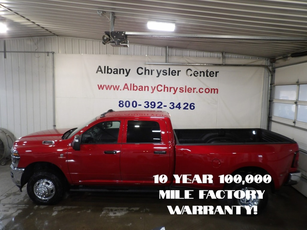 New 2026 Ram 3500 TRADESMAN CREW CAB 4X4 8' BOX Pickup