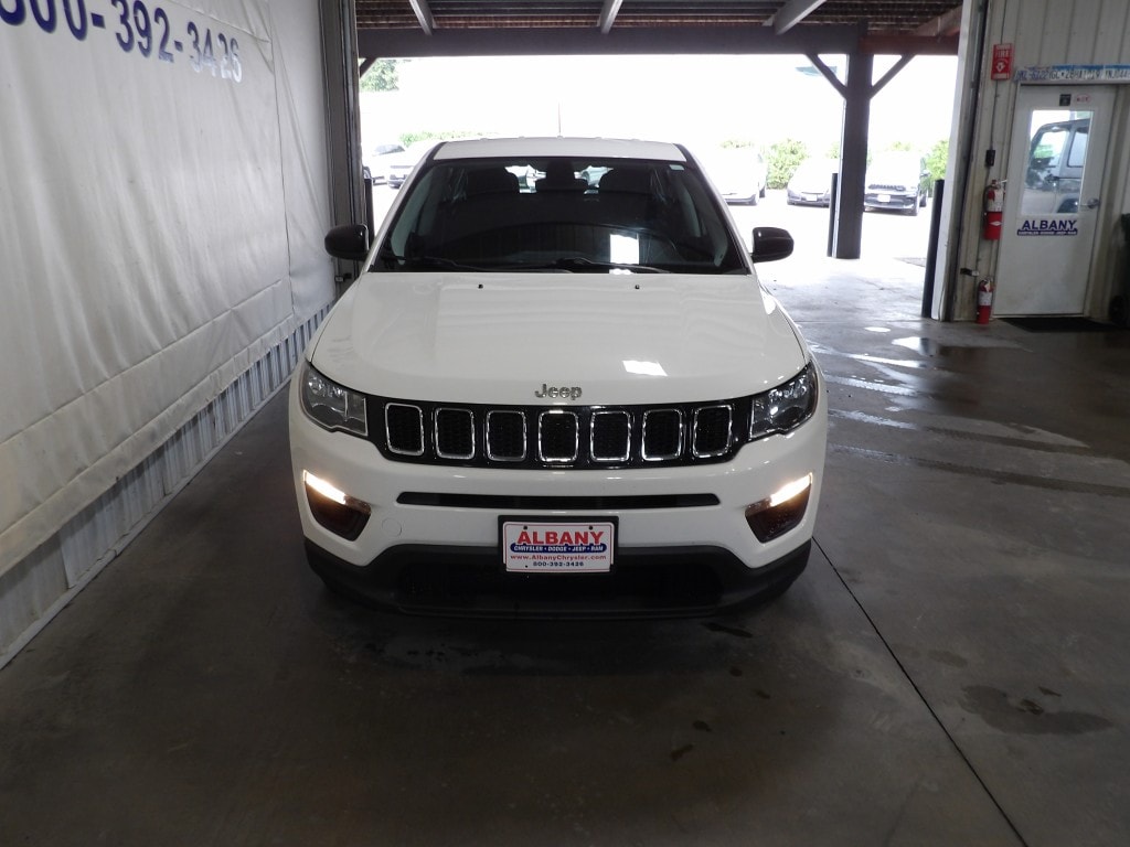 Certified 2018 Jeep Compass Sport with VIN 3C4NJCAB5JT411225 for sale in Albany, Minnesota