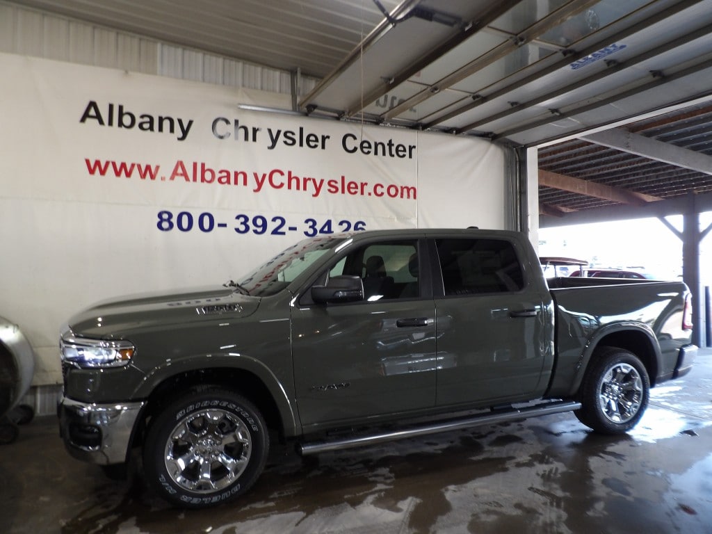 New 2026 Ram 1500 BIG HORN CREW CAB 4X4 5'7 BOX Pickup