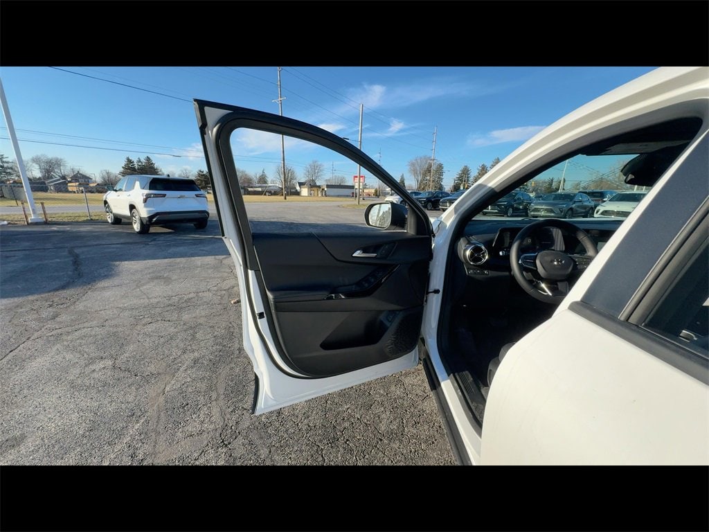 New 2026 Chevrolet Equinox LT SUV