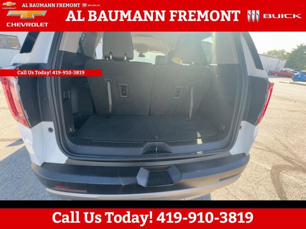 2023 GMC Acadia SLT - Photo 9