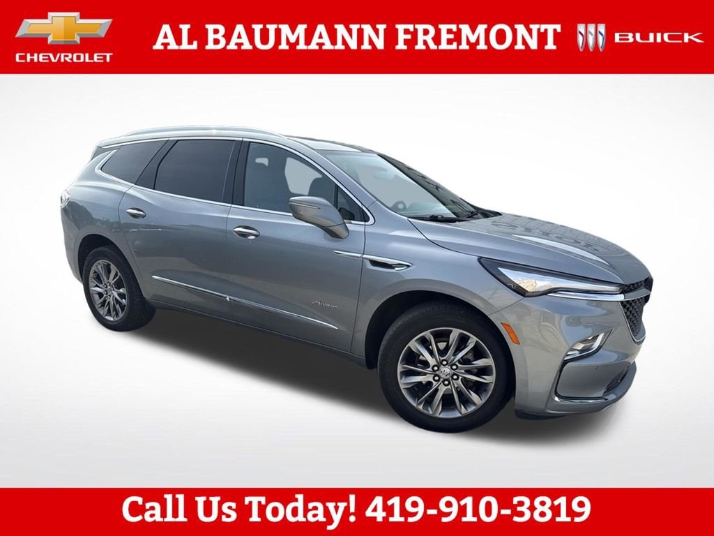 2023 Buick Enclave Avenir AWD's photo