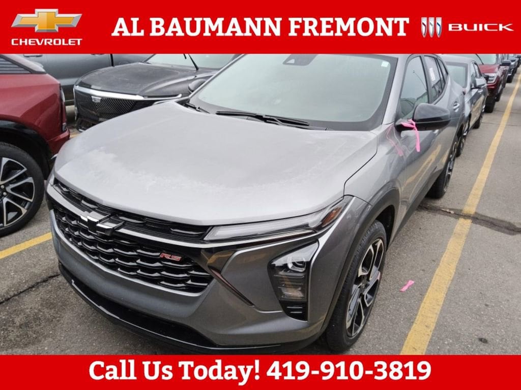 Used 2025 Chevrolet Trax 2RS SUV