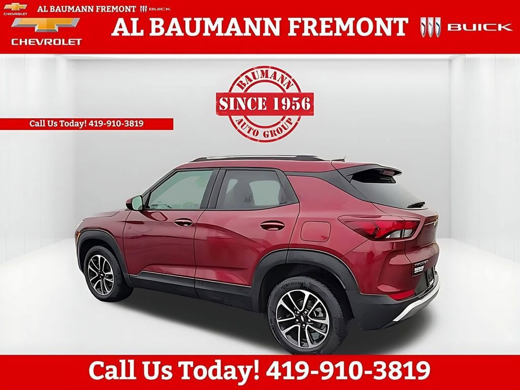 Used 2025 Chevrolet Trailblazer LT SUV