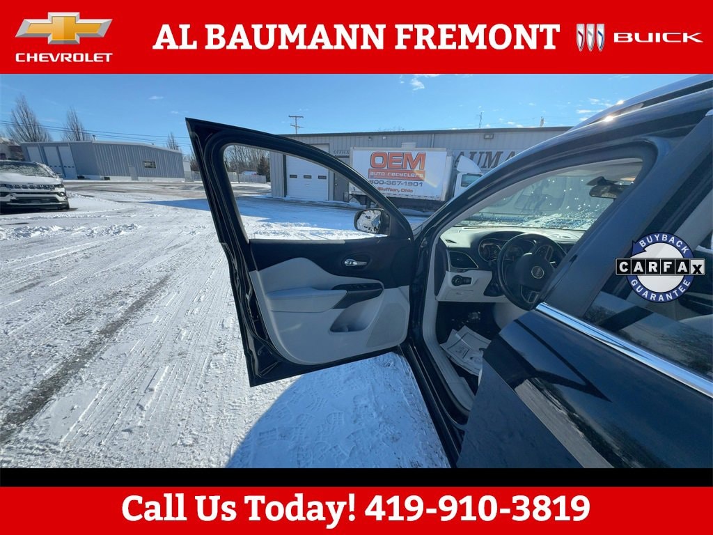 Used 2020 Jeep Cherokee Latitude Plus with VIN 1C4PJMLB9LD611545 for sale in Fremont, OH