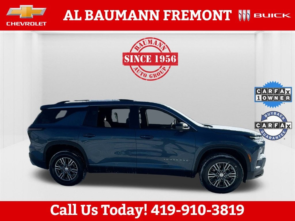 Used 2025 Chevrolet Traverse LT SUV