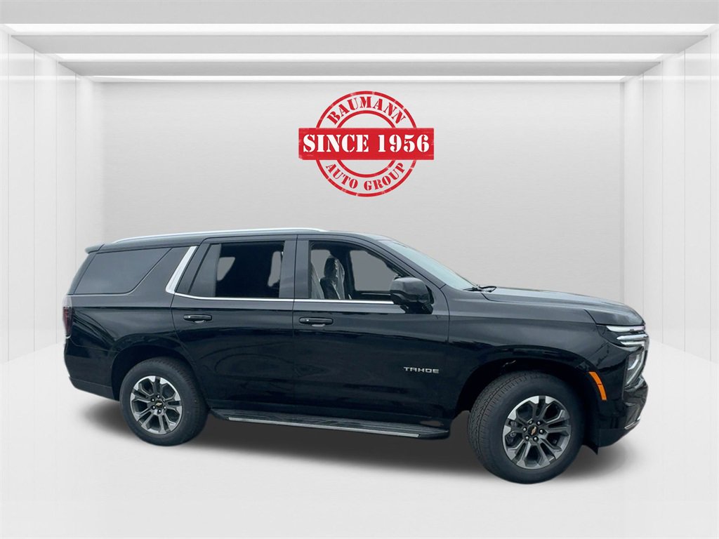 2025 Chevrolet Tahoe LS photo 4