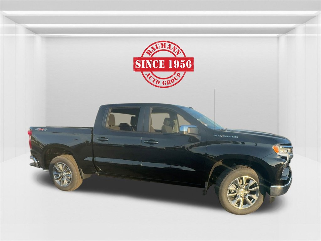 2026 Chevrolet Silverado 1500 LT photo 3