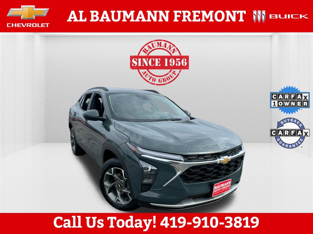 2025 Chevrolet Trax LT's photo