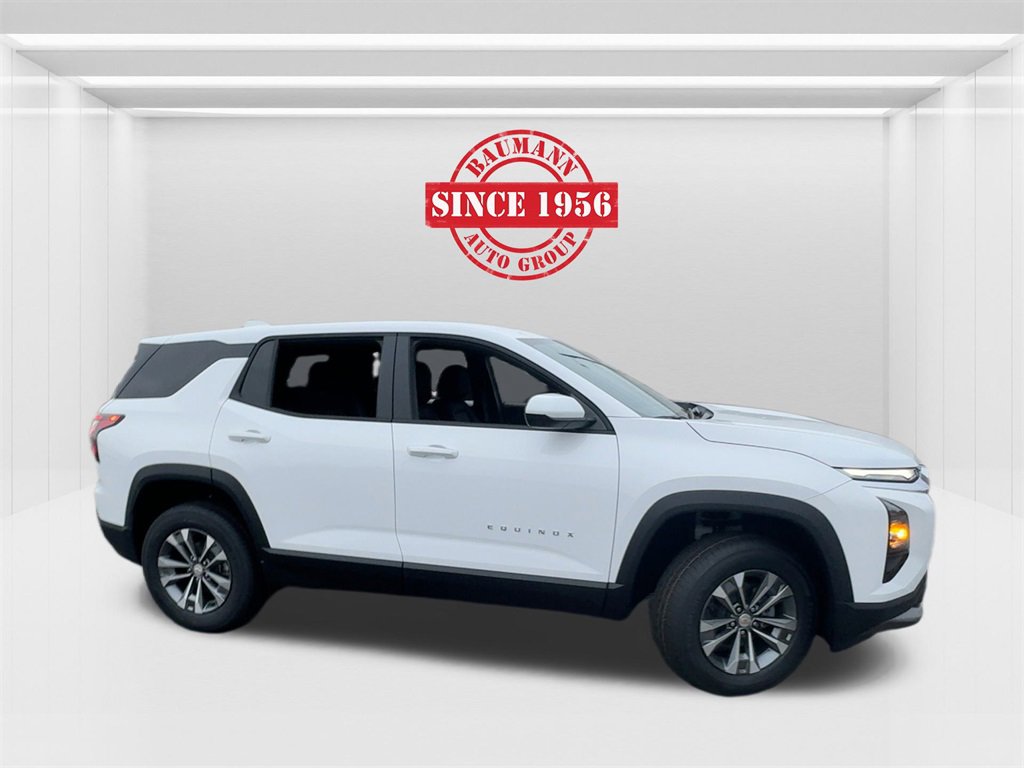 2026 Chevrolet Equinox LT photo 4