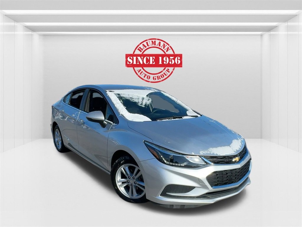 Used 2018 Chevrolet Cruze LT Car
