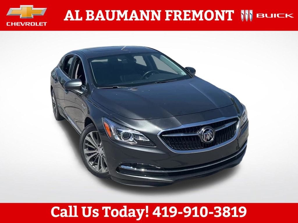 2017 Buick LaCrosse Essence's photo