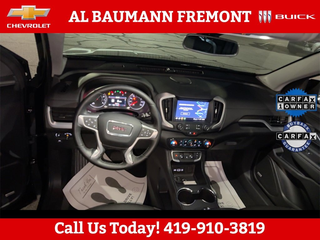 Used 2024 GMC Terrain SLT SUV