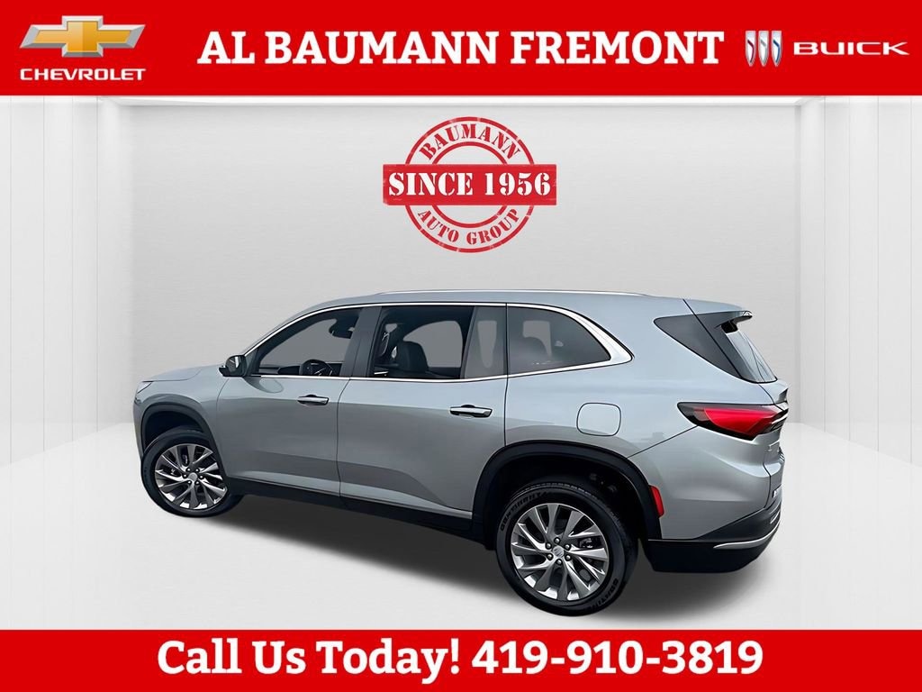 Used 2025 Buick Enclave Preferred SUV