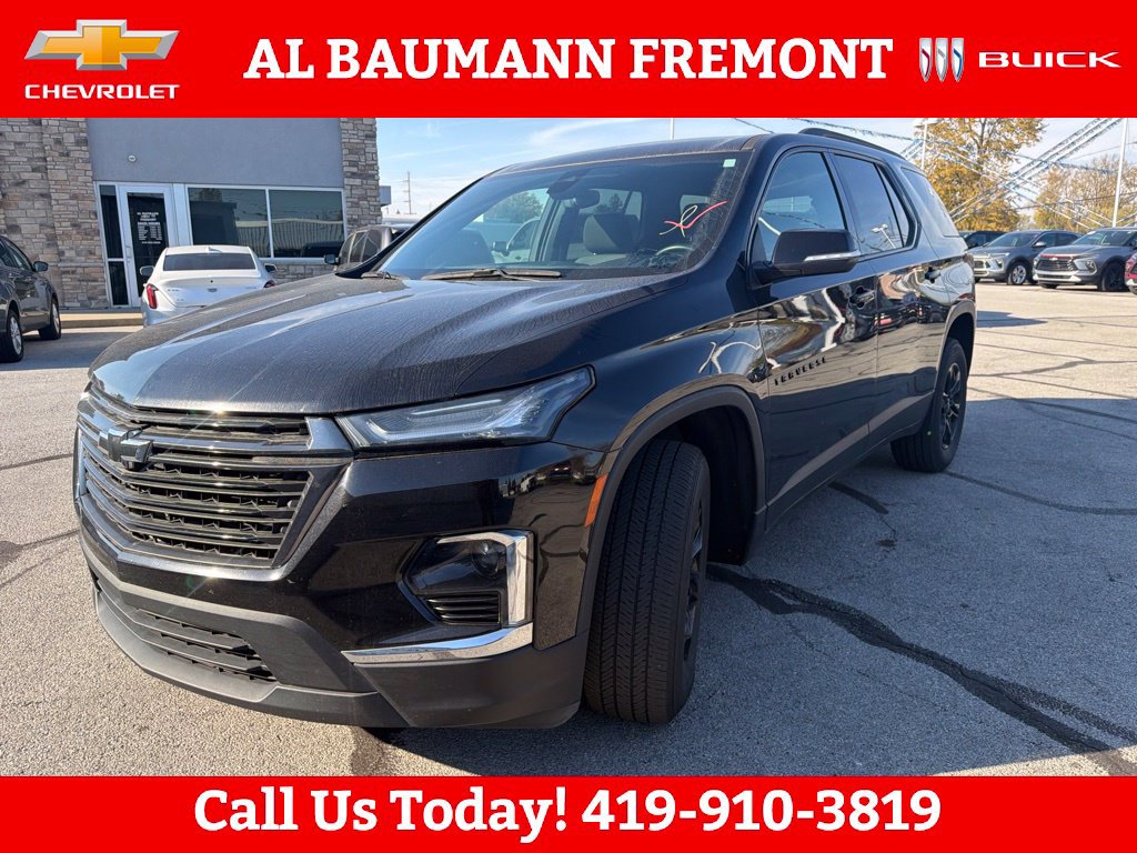 Used 2023 Chevrolet Traverse LT Cloth SUV