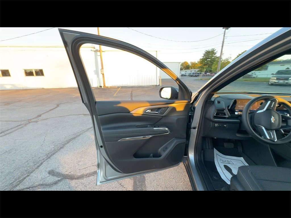 New 2026 Chevrolet Traverse LT SUV