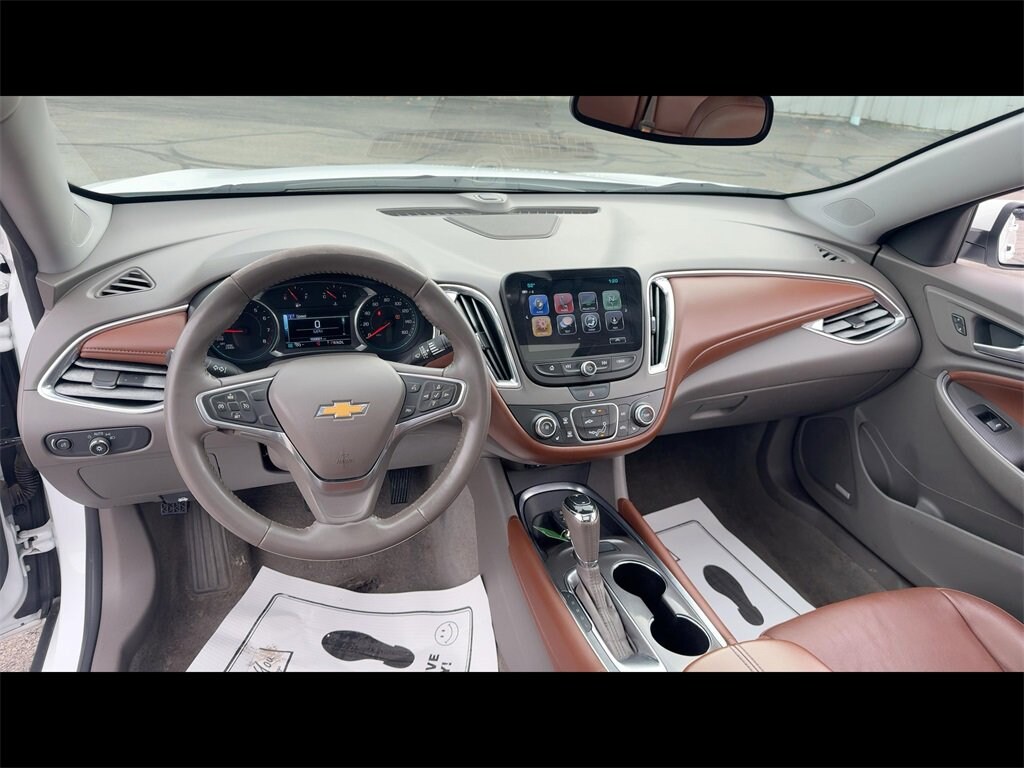 Used 2018 Chevrolet Malibu LT Car