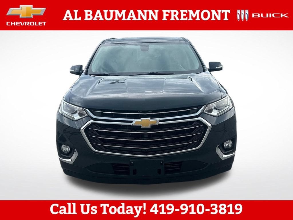 Used 2018 Chevrolet Traverse 3LT with VIN 1GNEVHKW4JJ100354 for sale in Fremont, OH