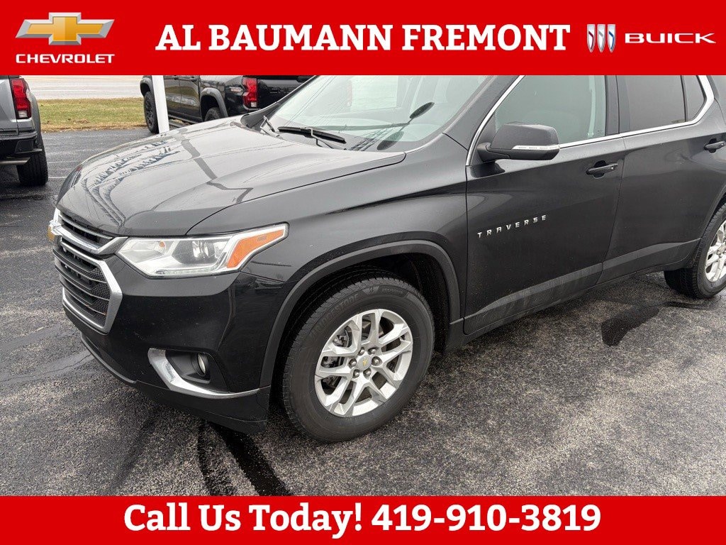 Used 2021 Chevrolet Traverse LT Cloth SUV