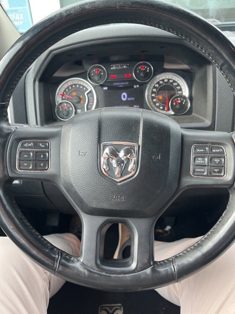 2016 Ram 1500 Big Horn photo 2