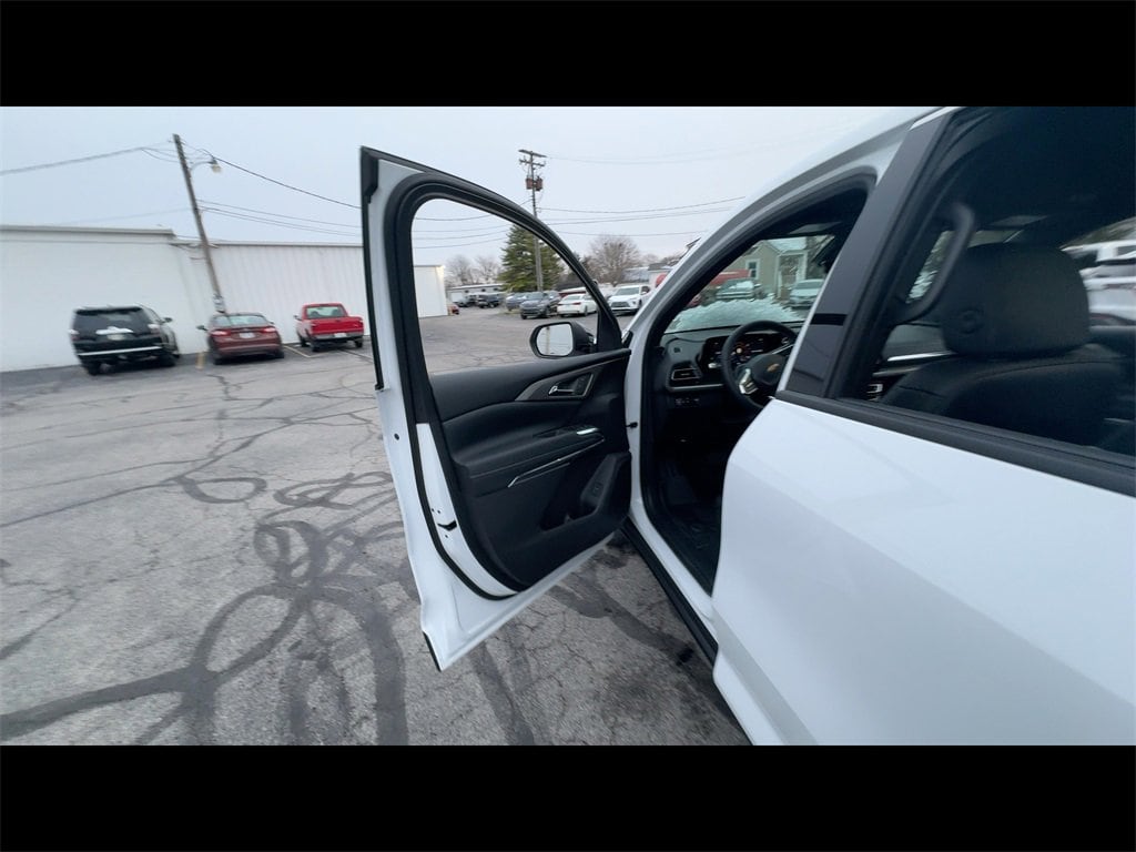 New 2026 Chevrolet Traverse LT SUV