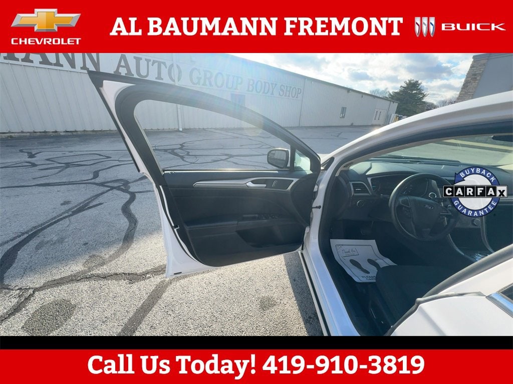 Used 2018 Ford Fusion SE