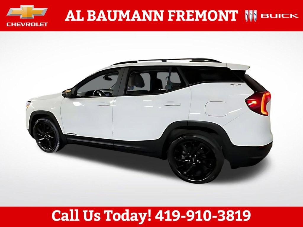 Used 2023 GMC Terrain SLE SUV