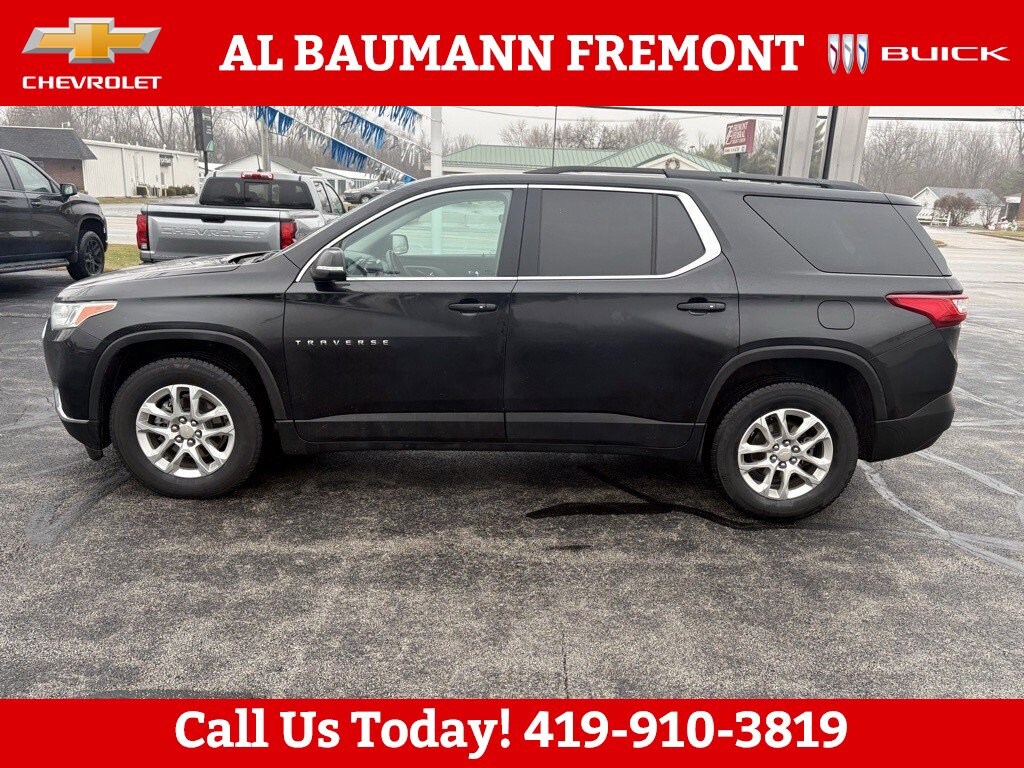 Used 2021 Chevrolet Traverse LT Cloth SUV