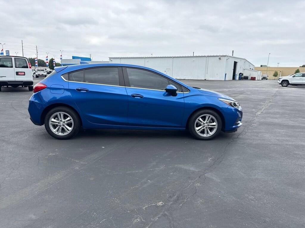 Used 2017 Chevrolet Cruze LT Car