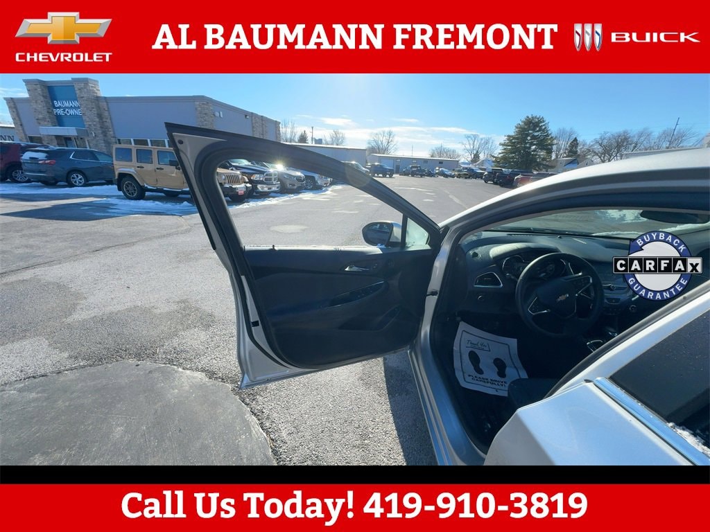 Used 2018 Chevrolet Cruze LT Car