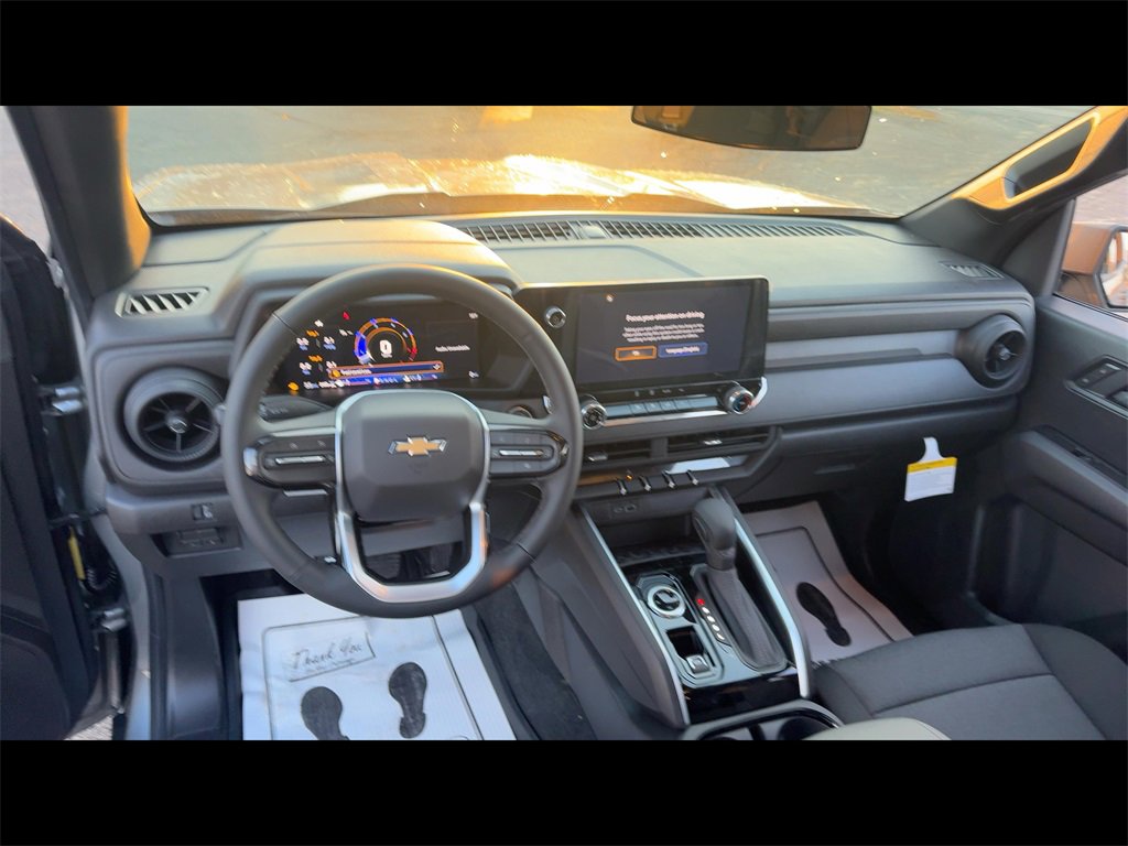 2026 Chevrolet Colorado Work Truck photo 2