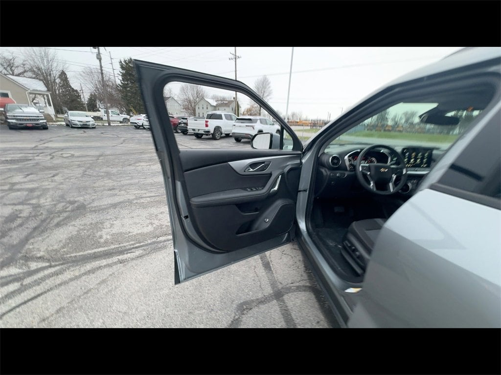 New 2025 Chevrolet Blazer 2LT SUV