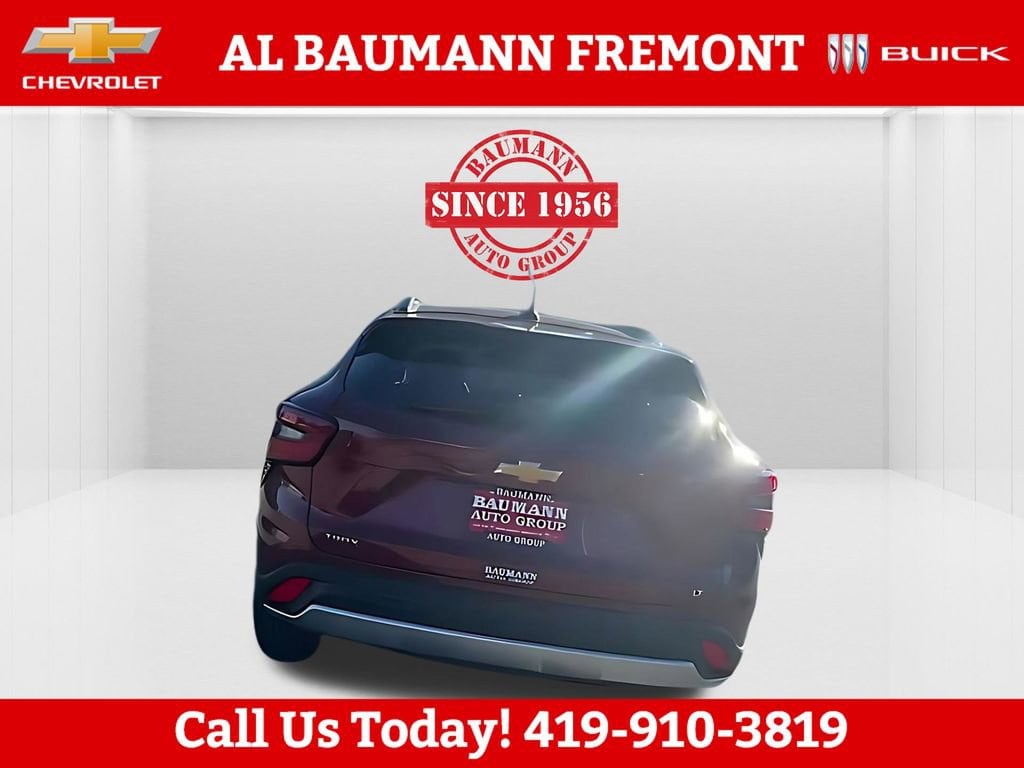 Used 2025 Chevrolet Trax LT SUV