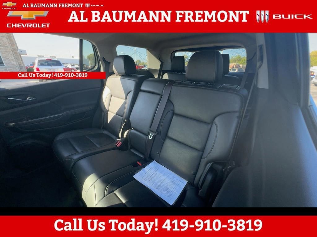 2023 GMC Acadia SLT - Photo 18