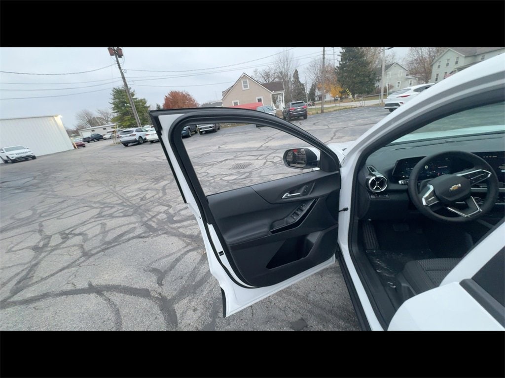 New 2026 Chevrolet Equinox LT SUV