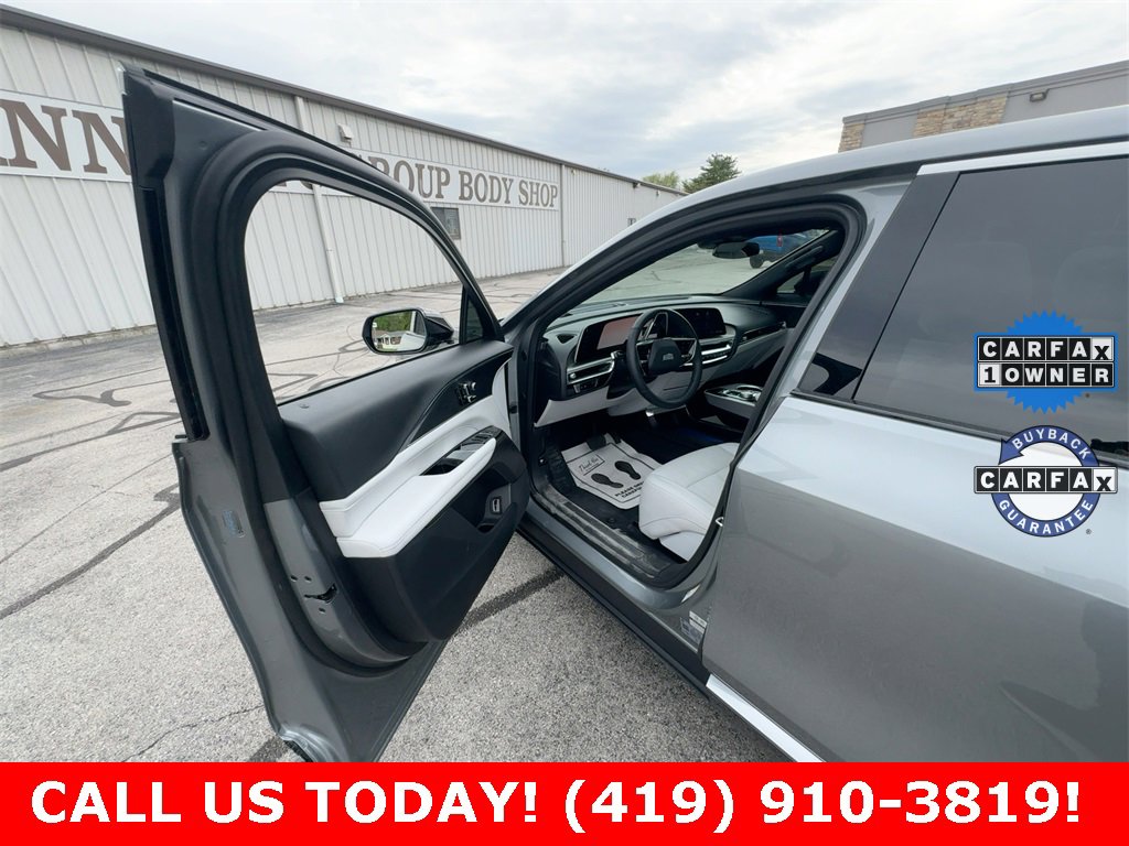Used 2024 Cadillac LYRIQ Luxury 1 with VIN 1GYKPPRL1RZ102081 for sale in Fremont, OH