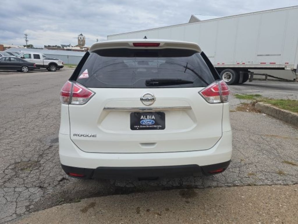 Used 2016 Nissan Rogue S SUV