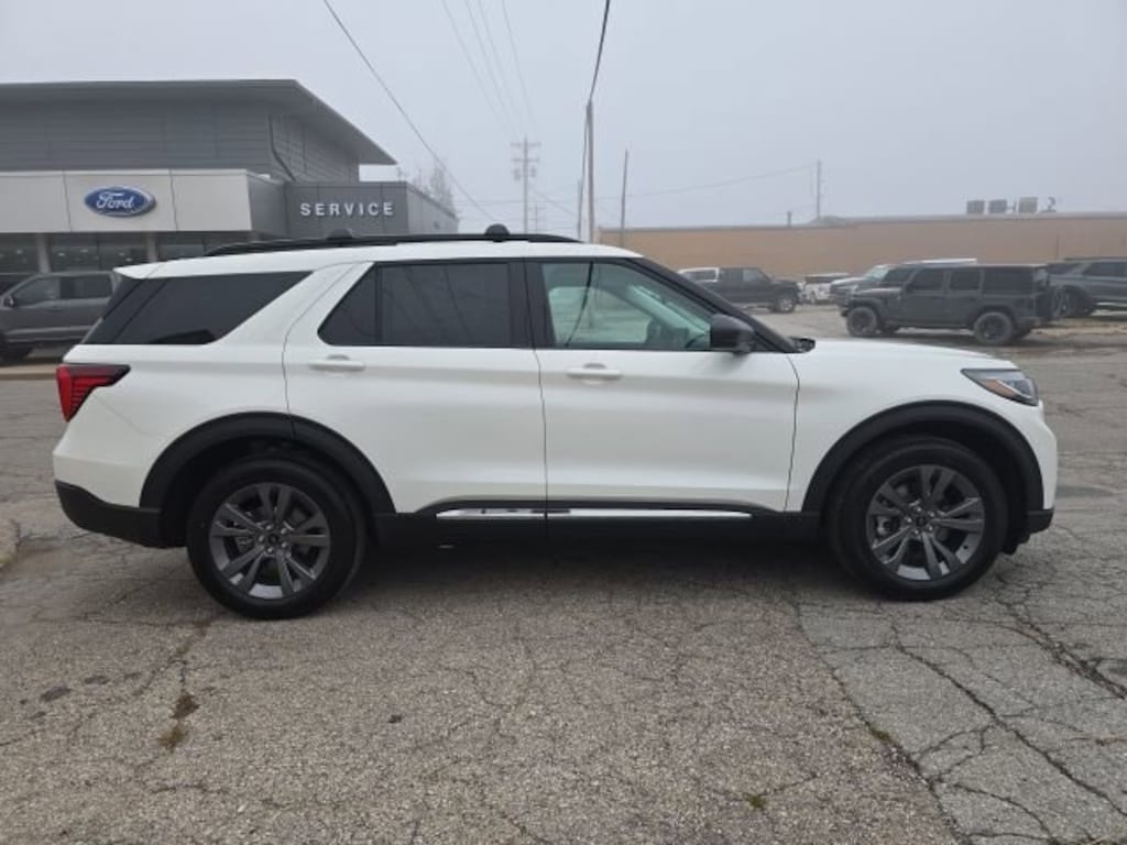 New 2025 Ford Explorer Active SUV