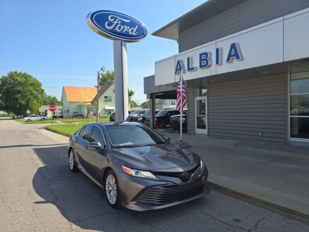 Used 2018 Toyota Camry XLE Sedan