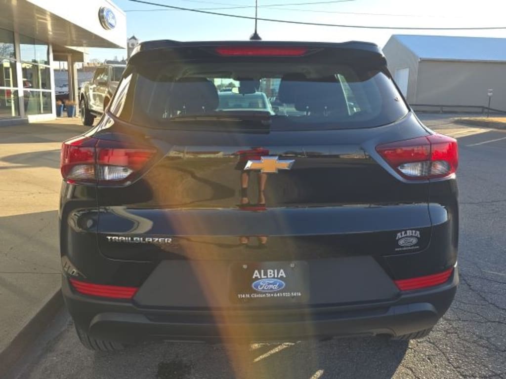 Used 2023 Chevrolet Trailblazer LS SUV