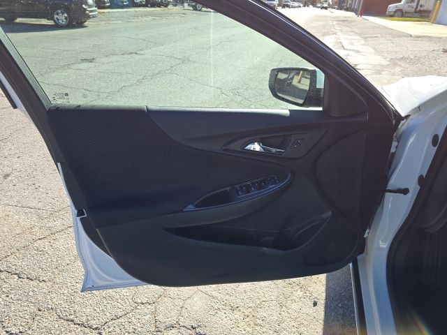 2024 Chevrolet Malibu 1LT - Photo 9
