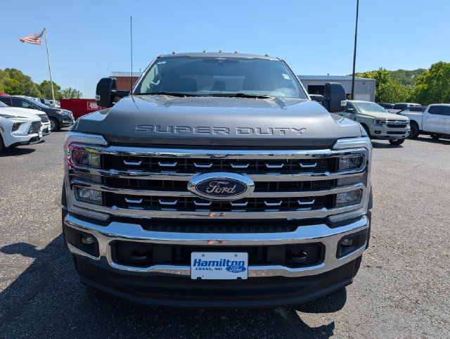 New 2026 Ford Super Duty F-450 DRW LARIAT Truck Crew Cab