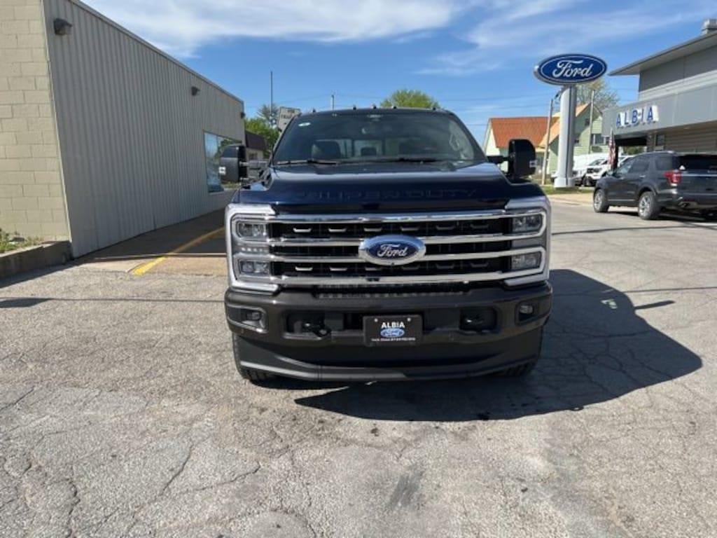 New 2025 Ford Super Duty F-350 SRW King Ranch Truck Crew Cab