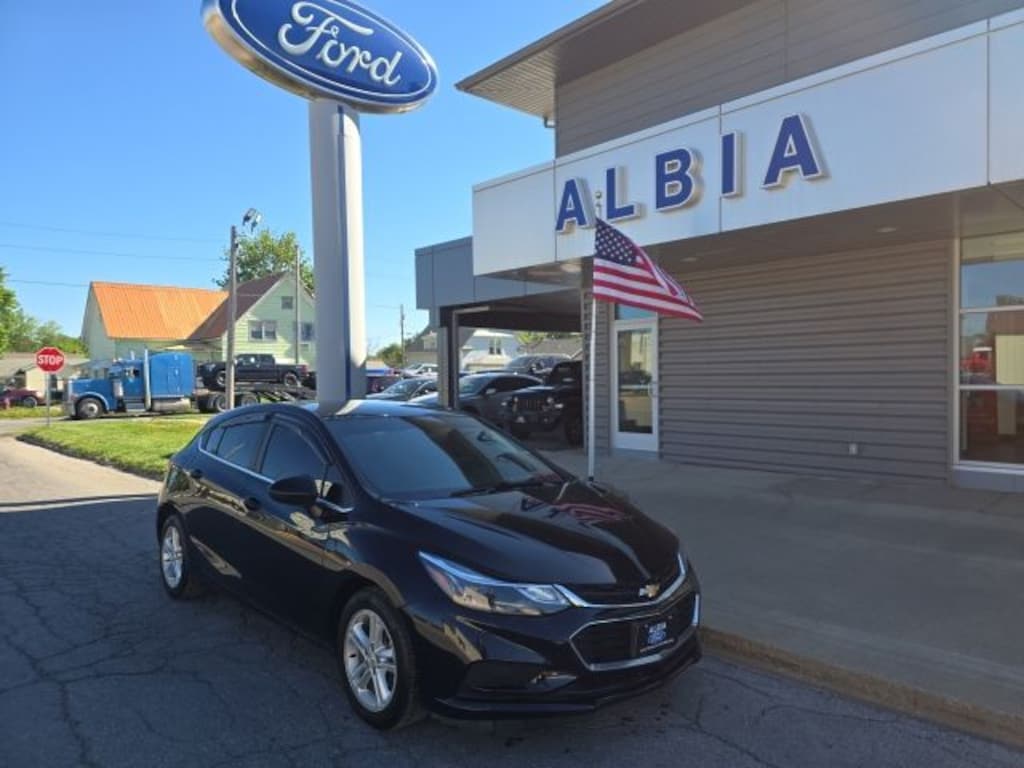 Used 2018 Chevrolet Cruze LT Auto Hatchback