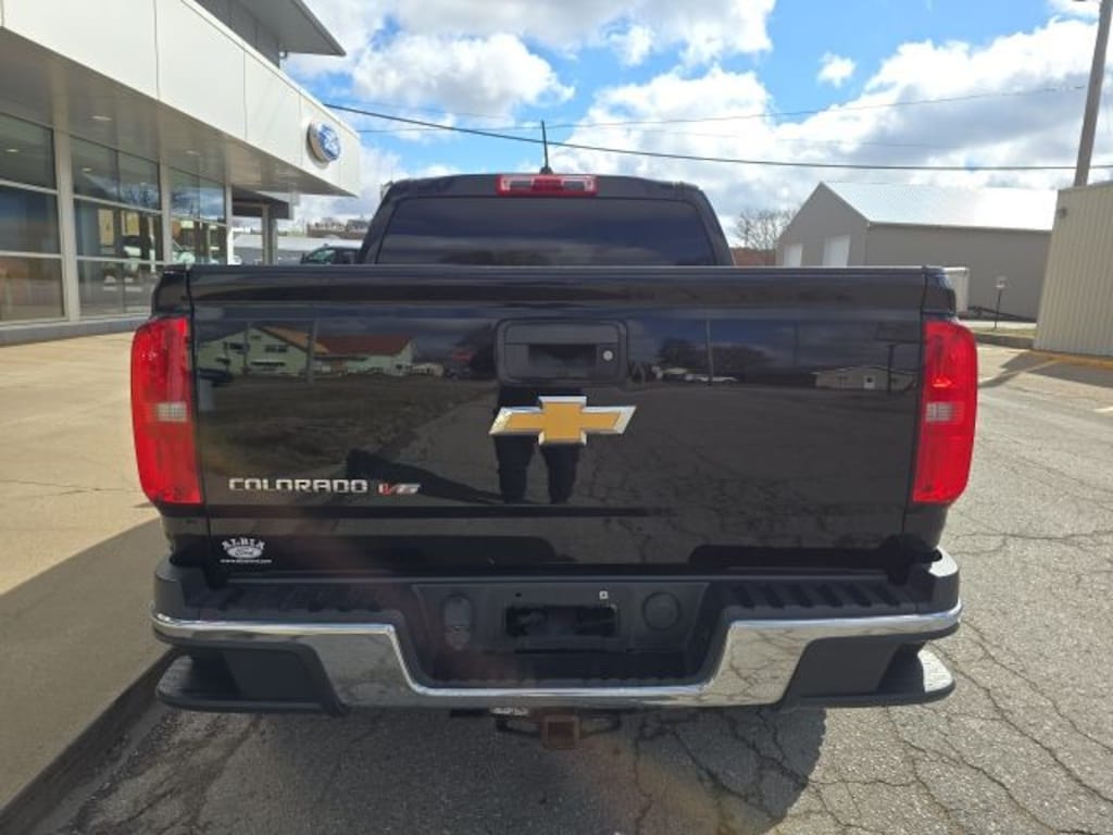 Used 2019 Chevrolet Colorado WT Truck Crew Cab