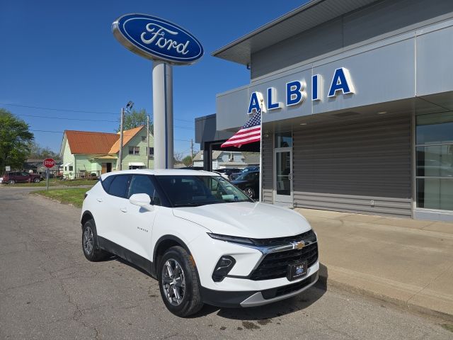 2023 Chevrolet Blazer 2.0T 2LT FWD's photo